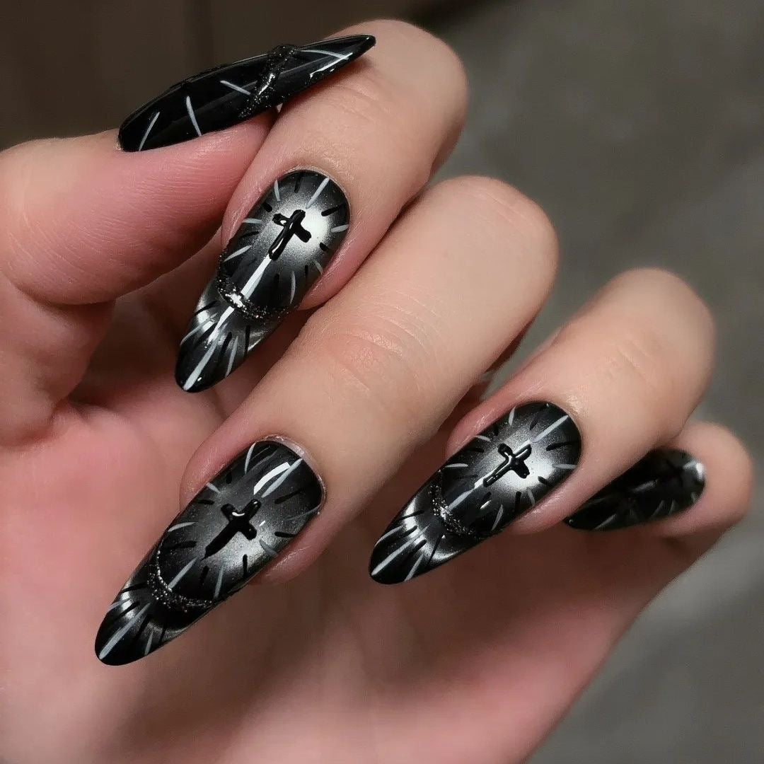 Black and Whıte Cross Nail Set